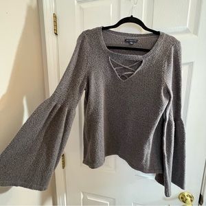 (3 for $20) Gray V Neck Lace Up Bell Sleeve Long Sleeve American Eagle